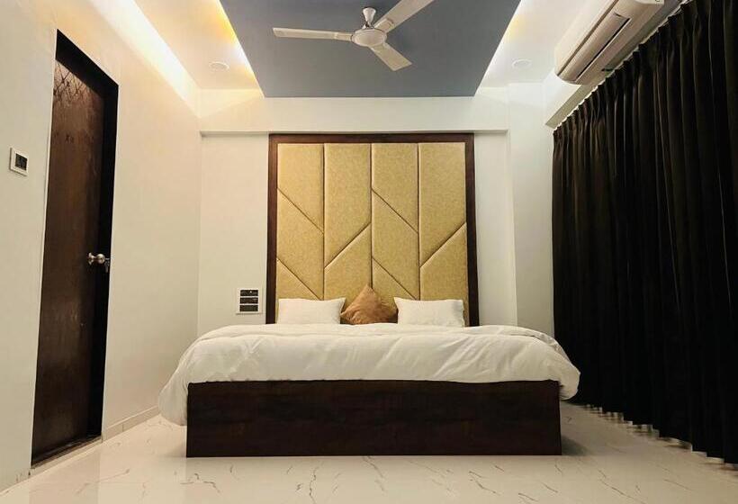 Отель New City Light