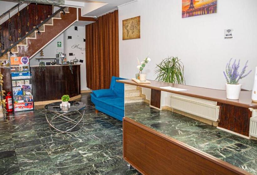 هتل Occidental Wise Transit