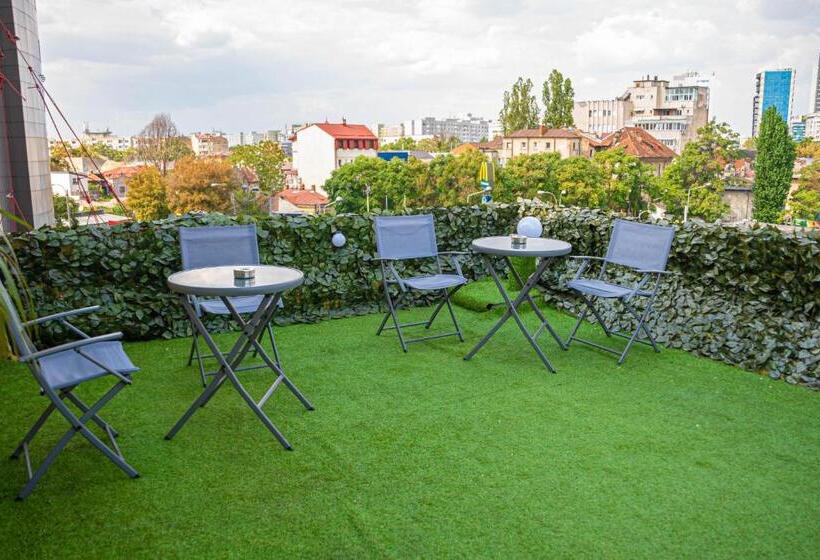 هتل Occidental Wise Transit