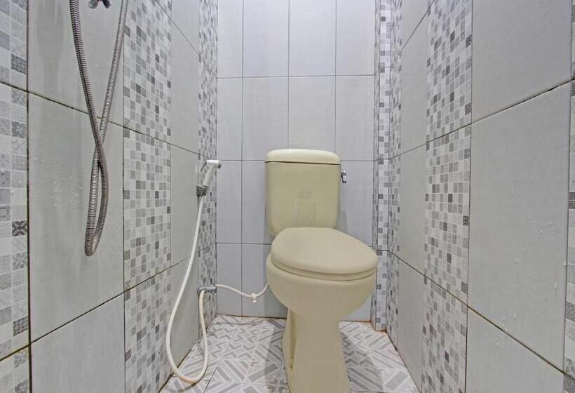 فندق Oyo 91960 Fariza House Syariah