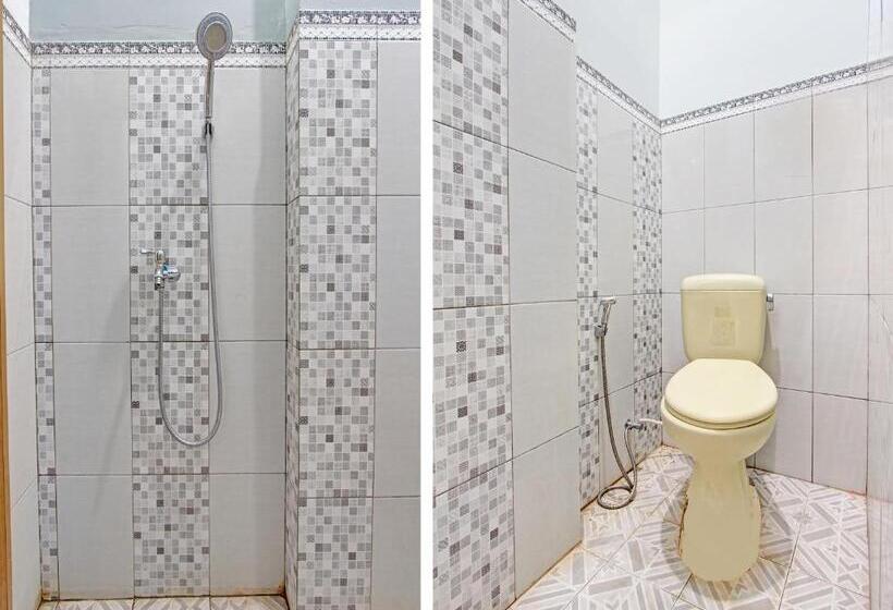 فندق Oyo 91960 Fariza House Syariah