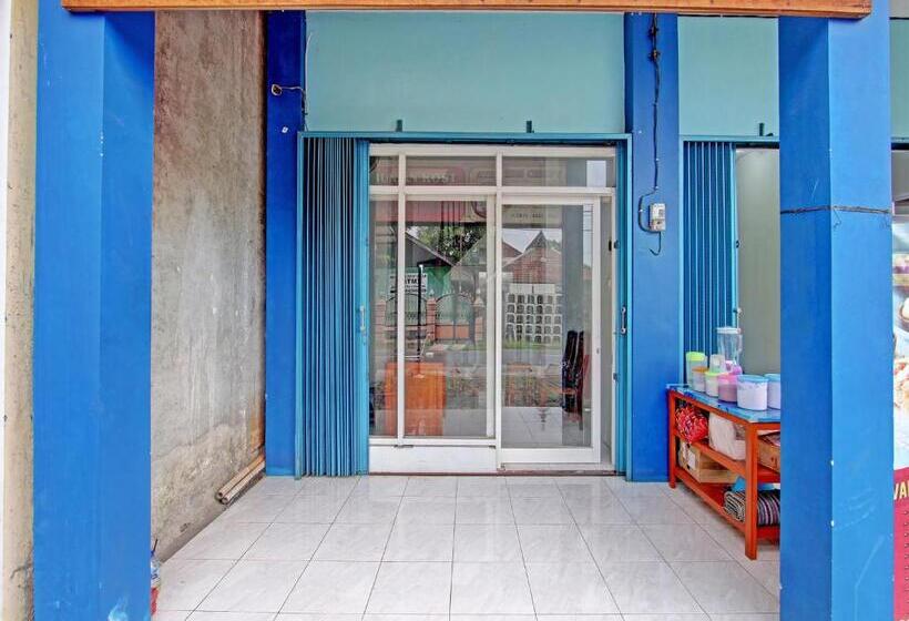 فندق Oyo 91960 Fariza House Syariah