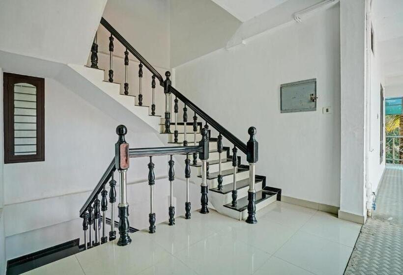 호텔 Spot On Vinodam Residency