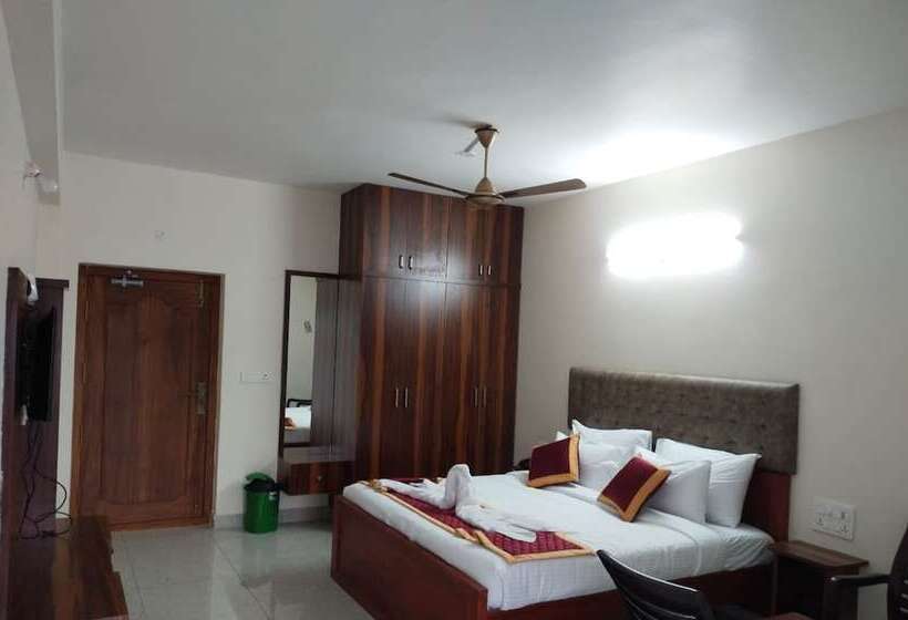 ホテル Pph Living Kvr Residency