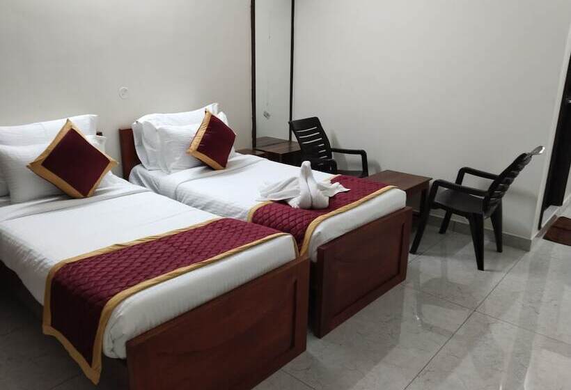 ホテル Pph Living Kvr Residency