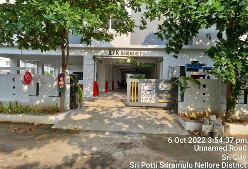 ホテル Pph Living Kvr Residency