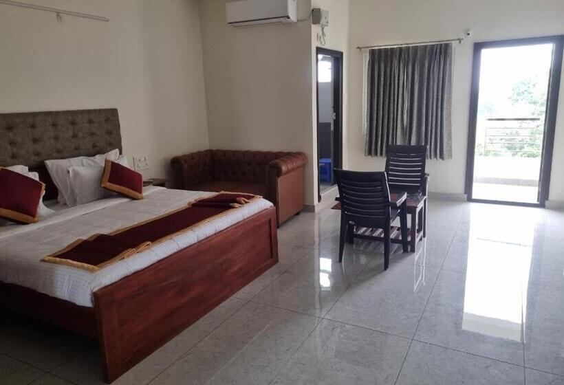 ホテル Pph Living Kvr Residency