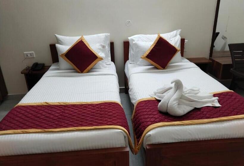 ホテル Pph Living Kvr Residency