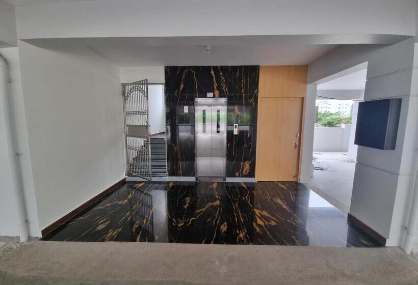 ホテル Pph Living Kvr Residency