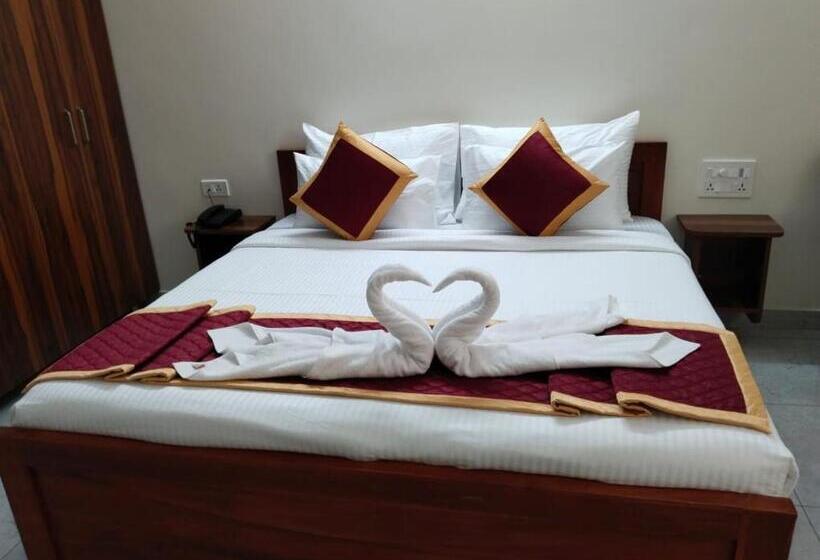 ホテル Pph Living Kvr Residency