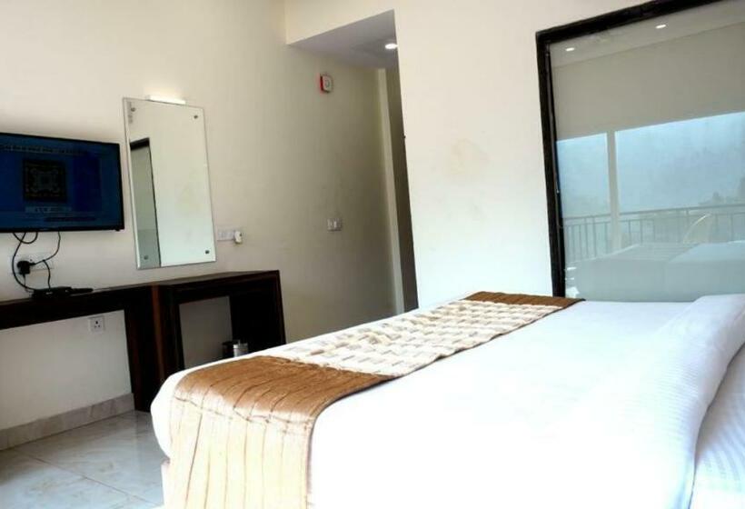 ホテル Royal Suites By Park Tree, Chakki Mor