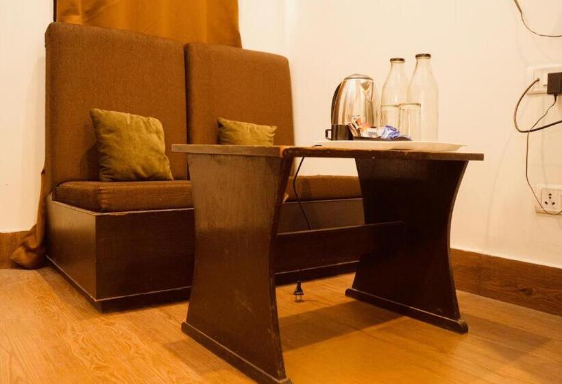 ホテル Siddhi Vinayak Regency, Mg Marg