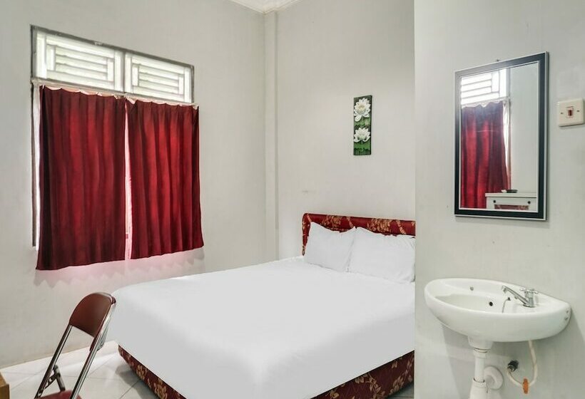 酒店 Spot On 91970 Biru Homestay