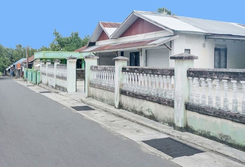 ホテル Spot On 91970 Biru Homestay