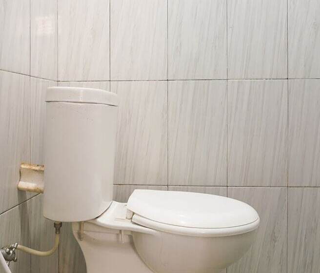 فندق Spot On 91970 Biru Homestay