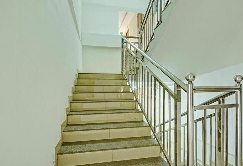 酒店 Spot On Royal Heights