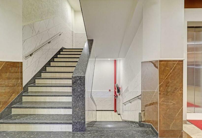 בית מלון כפרי Super Oyo Townhouse 1173 Vandana Residency