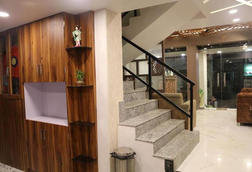 בית מלון כפרי The Seven S