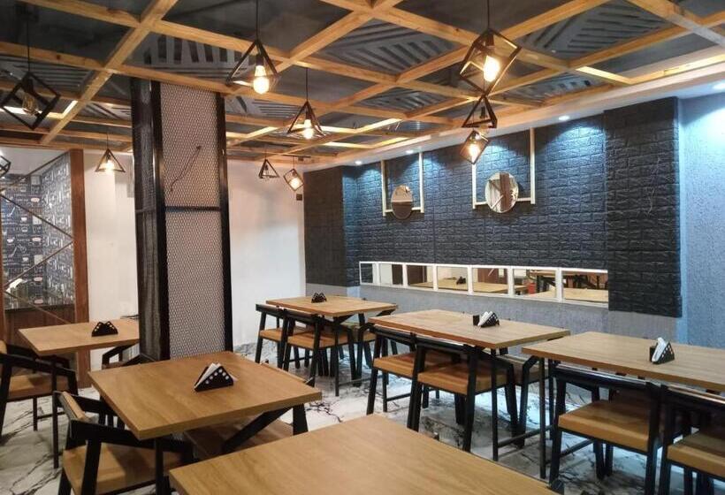 בית מלון כפרי The Seven S