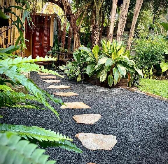 호텔 The Yard Hiriketiya