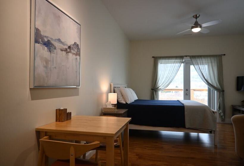 Szálloda Tree To Me Inn