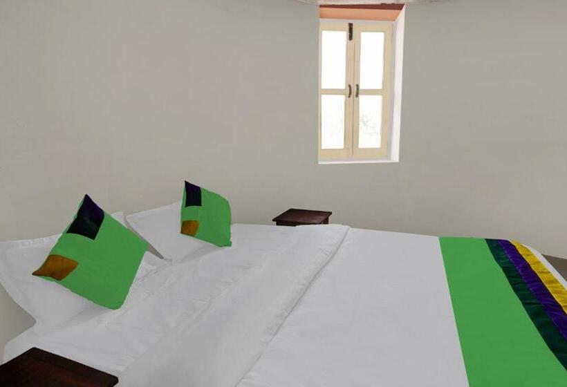 فندق Treebo Hinduja Luxury Camp & Resort