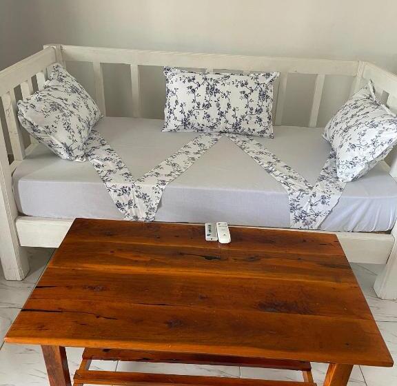 Milalana Guest Hotel & Residences