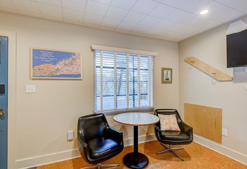 מוטל Blue Ridge Tourist Court