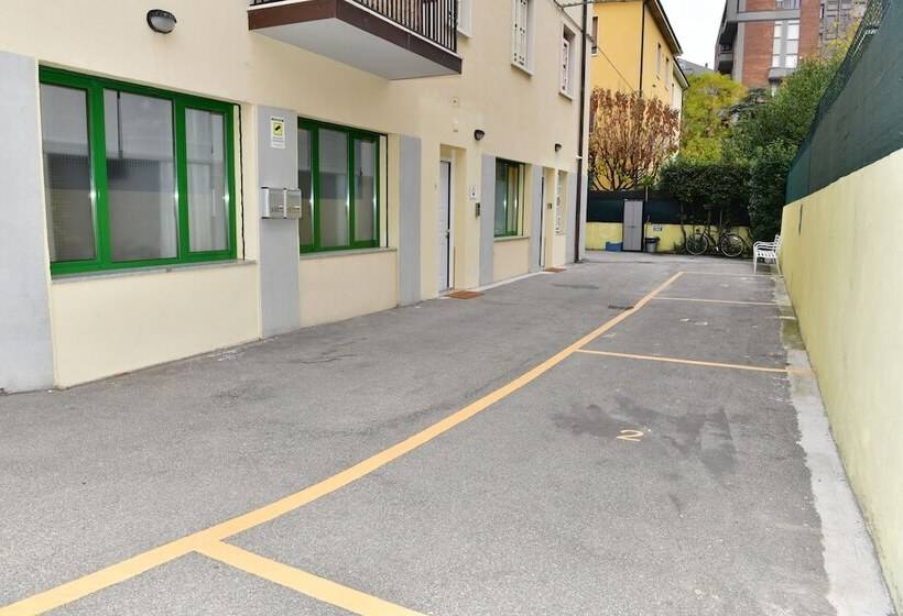 بنسيون A San Lazzaro Rooms