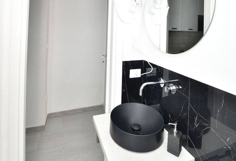 بنسيون A San Lazzaro Rooms