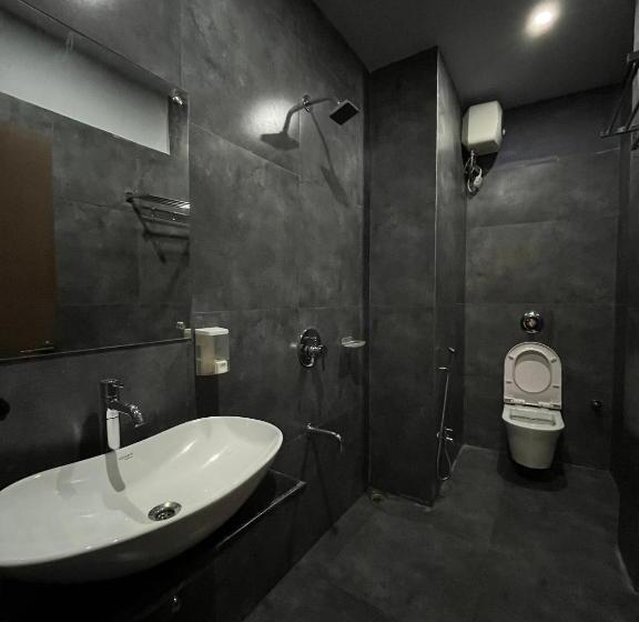 פנסיון Achala Home