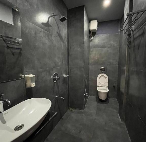 פנסיון Achala Home