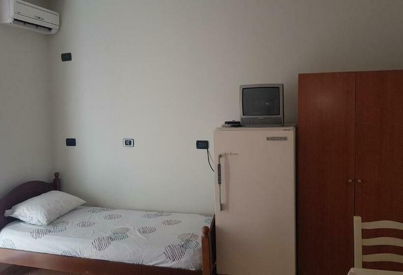 ペンション Aralis Rooms