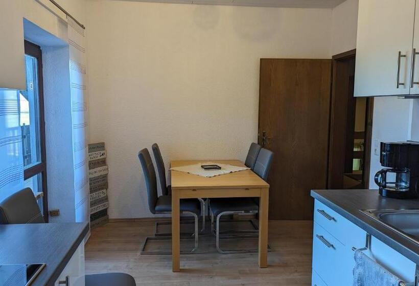 ペンション Cafe Zum Toni