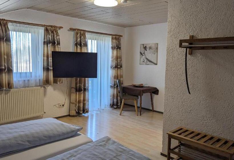 ペンション Cafe Zum Toni