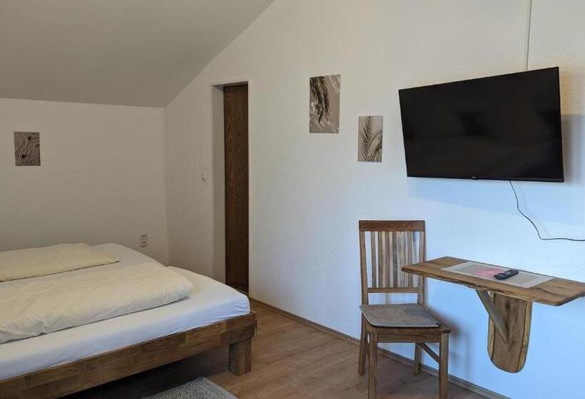 ペンション Cafe Zum Toni