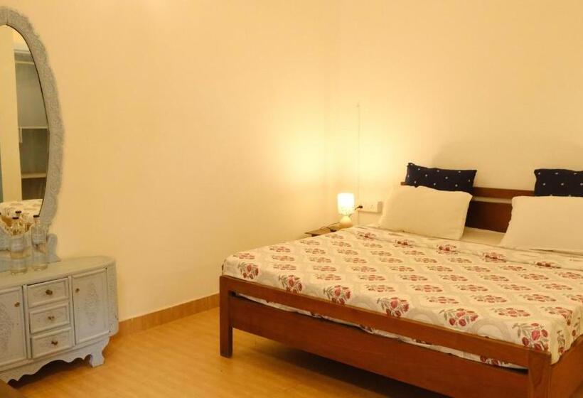 پانسیون Coco Moon