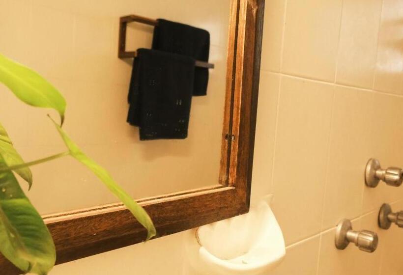 پانسیون Coco Moon