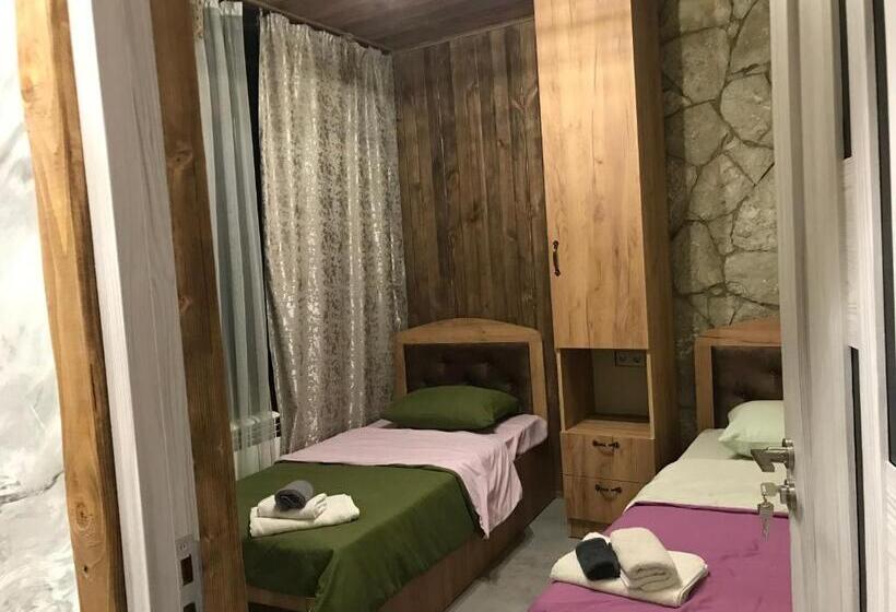 بنسيون Guest House In Dilijan Haghartsin