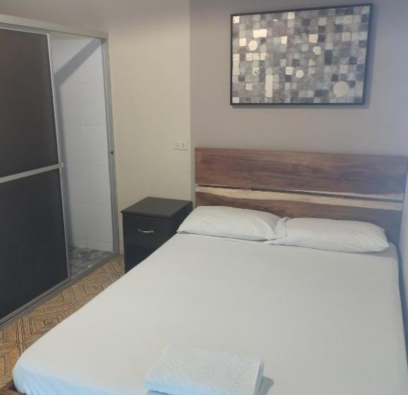 بنسيون Hostal Montecristo Metapan