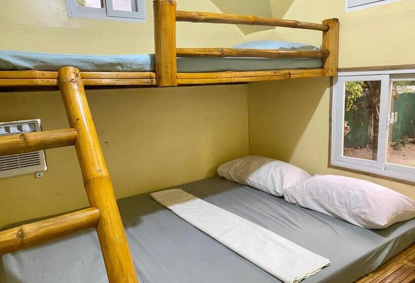 펜션 La Casa Blanca Binoclutan Beach Resort