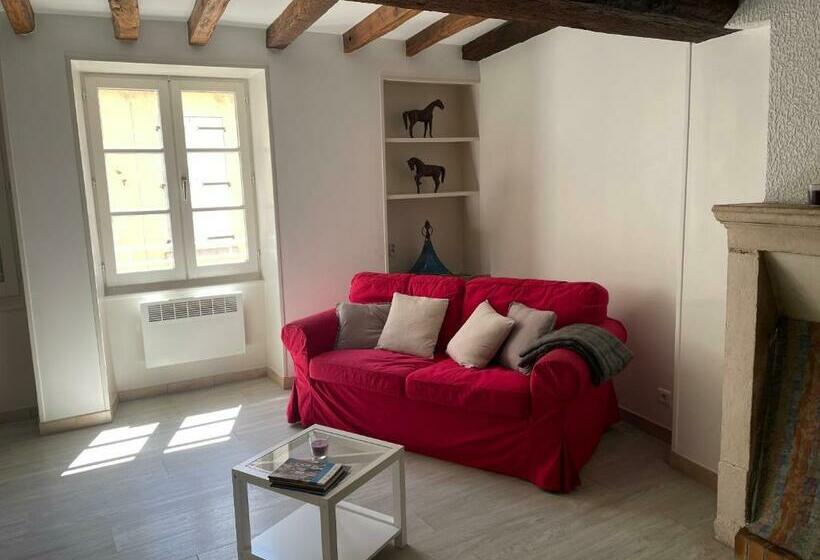 פנסיון La Maison De Chablis