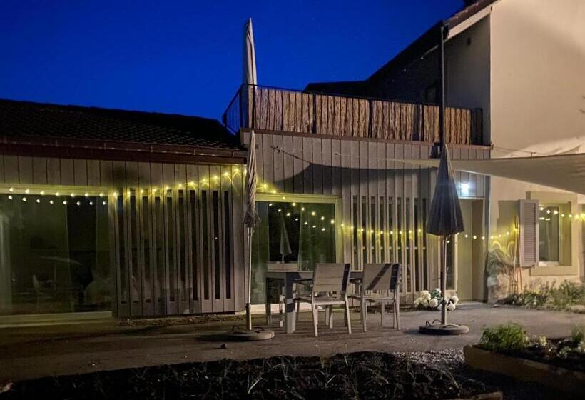 ペンション Le Hameau Du Montchervet