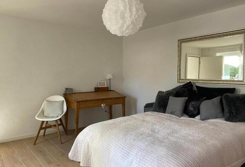 ペンション Le Hameau Du Montchervet