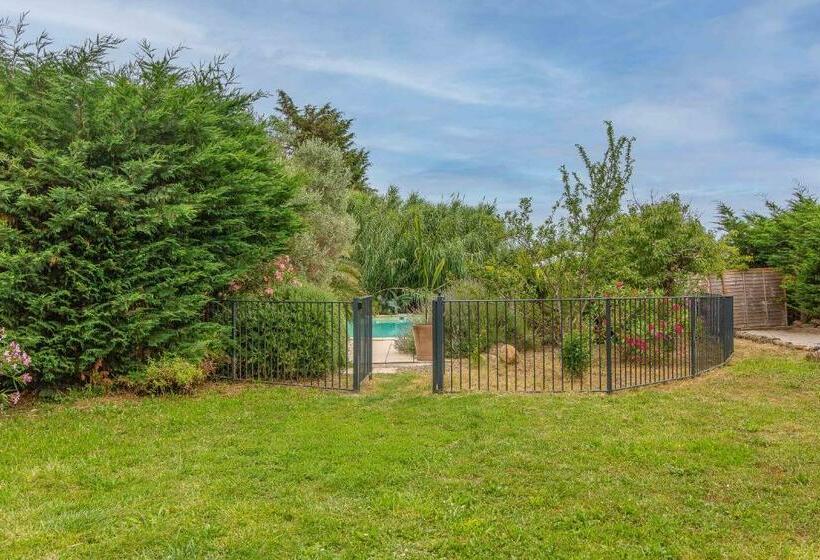 Пансион Le Mas Rose