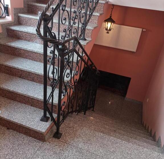 پانسیون Wynajempokoi Stołówkagerlachscłętowskiwłłętowskam łętowskal łętowska Hyłab