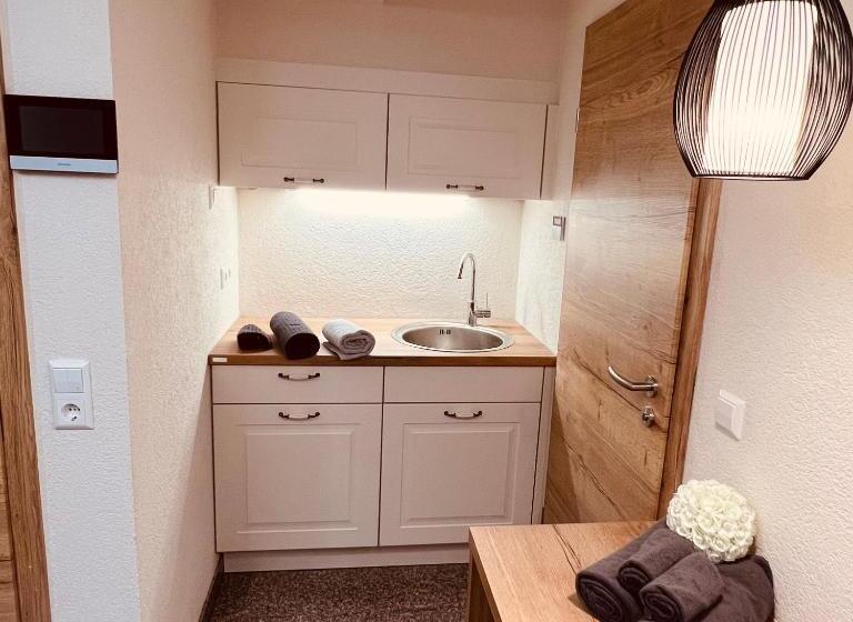 Pensão Rose Boardinghouse 24h 7d Self Check In Automat Volldigitalisiert Vollautomatisch