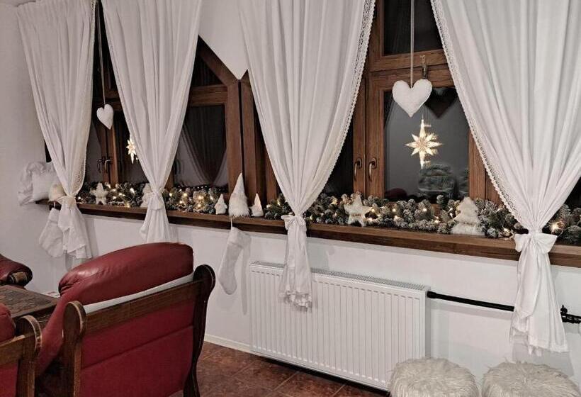 پانسیون Schronisko Gościniec Równica