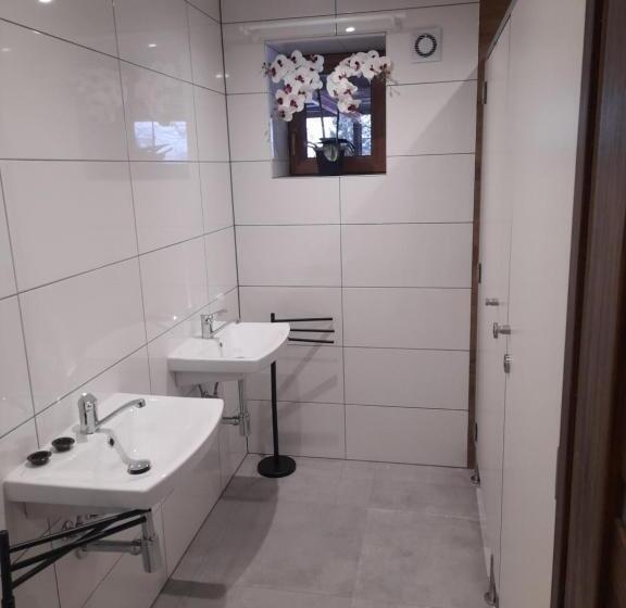 پانسیون Schronisko Gościniec Równica