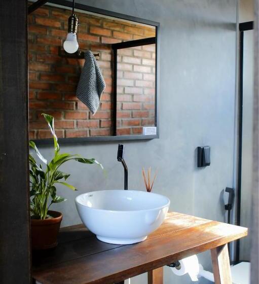 펜션 The Guest House Hostel